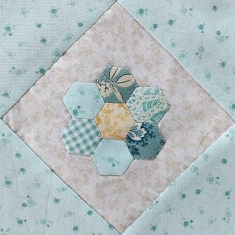 8Fat8 t&uuml;rkis und blau Quilters Flower Garden 