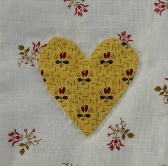 Little Hearts Scrap Quilt pattern