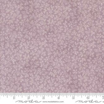 8 Fatquarters Lavender Fields &amp; Meadow Greens