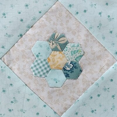 8Fat8 türkis und blau Quilters Flower Garden 