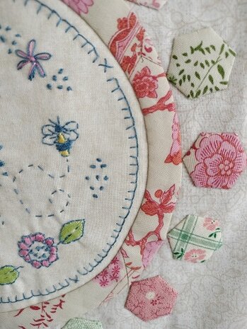 Gesamtpaket A Quilter Flower Garden Quilt